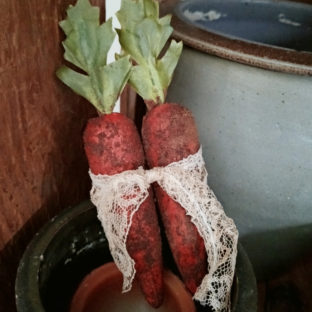 Primitive Carrot Bowl Fillers
